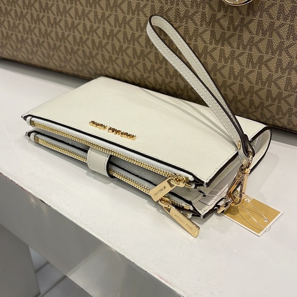 MICHAEL KORS LARGE DOUBLE ZIP WRISTLET WALLET PHONE CASE CLUTCH 
Optic White - Picture 5 of 16
